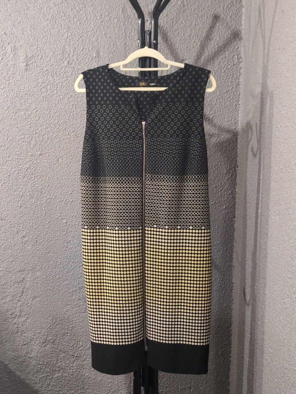 Sleeveless Black and Yellow Ombre Shift Dress